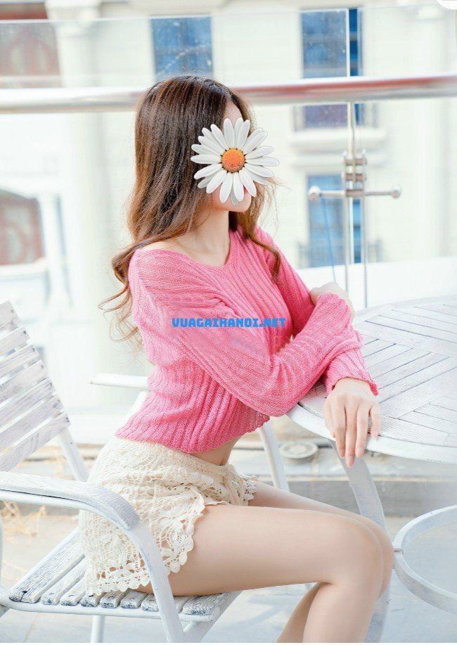 HOÀI THƯƠNG - VÚ ĐẸP TỰ NHIÊN - DỊCH VỤ CHUẨN - RẤT TÌNH CẢM