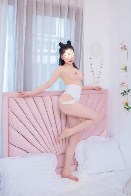 My Tây - Hot girl xinh tươi, người mẫu ảnh bán thân