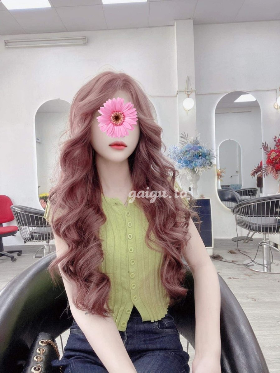 Kiều Tây - Mình dây thon thả , xinh đẹp như hoa , dáng chuẩn người mẫu