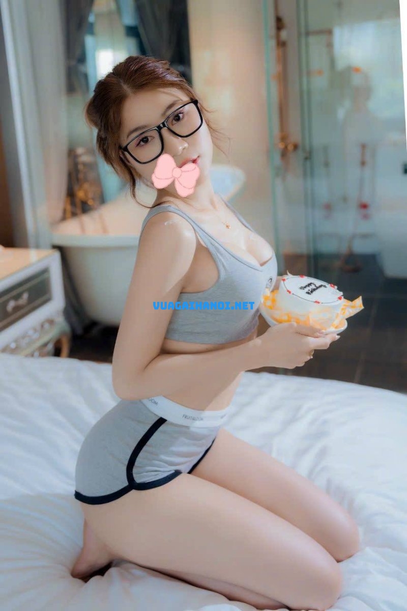 NHÃ PHƯƠNG - VÚ TO - BODY NON TƠ,CĂNG ĐÉT - LÀM TÌNH BÀI BẢN..